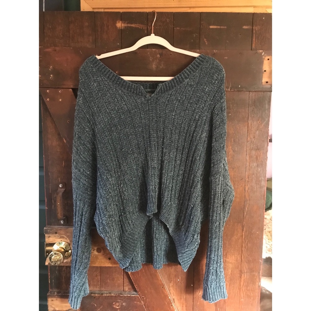 Crop sweater